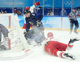 (BEIJING2022)CHINA-BEIJING-OLYMPIC WINTER GAMES-ICE HOCKEY-MEN'S GOLD MEDAL GAME-FIN VS ROC (CN)