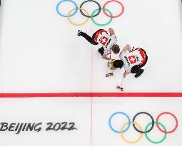 (BEIJING2022)CHINA-BEIJING-OLYMPIC WINTER GAMES-CURLING-WOMEN'S BRONZE MEDAL GAME-SWE VS SUI (CN)