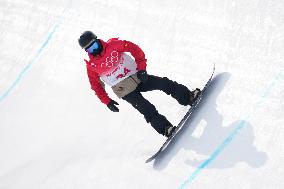 (BEIJING2022)CHINA-ZHANGJIAKOU-OLYMPIC WINTER GAMES-SNOWBOARD-MEN'S SNOWBOARD HALFPIPE-QULAIFICATION (CN)