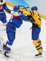 (BEIJING2022)CHINA-BEIJING-OLYMPIC WINTER GAMES-ICE HOCKEY-MEN'S BRONZE MEDAL GAME-SWE VS SVK (CN)