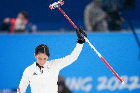 (BEIJING2022)CHINA-BEIJING-OLYMPIC WINTER GAMES-CURLING-WOMEN'S GOLD MEDAL GAME-JPN VS GBR(CN)