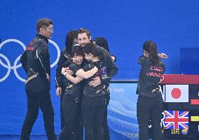 (BEIJING2022)CHINA-BEIJING-OLYMPIC WINTER GAMES-CURLING-WOMEN'S GOLD MEDAL GAME-JPN VS GBR(CN)