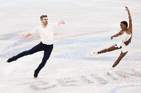 (BEIJING2022)CHINA-BEIJING-OLYMPIC WINTER GAMES-FIGURE SKATING-PAIR SKATING-SHORT PROGRAM (CN)