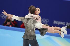 (BEIJING2022)CHINA-BEIJING-OLYMPIC WINTER GAMES-FIGURE SKATING-PAIR SKATING-SHORT PROGRAM (CN)