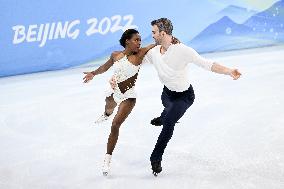 (BEIJING2022)CHINA-BEIJING-OLYMPIC WINTER GAMES-FIGURE SKATING-PAIR SKATING-SHORT PROGRAM (CN)