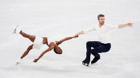 (BEIJING2022)CHINA-BEIJING-OLYMPIC WINTER GAMES-FIGURE SKATING-PAIR SKATING-SHORT PROGRAM (CN)