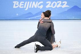(BEIJING2022)CHINA-BEIJING-OLYMPIC WINTER GAMES-FIGURE SKATING-PAIR SKATING-SHORT PROGRAM (CN)