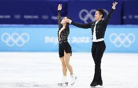 (BEIJING2022)CHINA-BEIJING-OLYMPIC WINTER GAMES-FIGURE SKATING-PAIR SKATING-SHORT PROGRAM (CN)