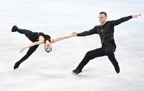 (BEIJING2022)CHINA-BEIJING-OLYMPIC WINTER GAMES-FIGURE SKATING-PAIR SKATING-SHORT PROGRAM (CN)