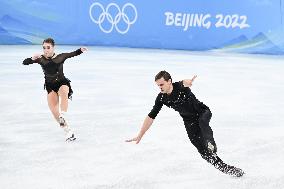 (BEIJING2022)CHINA-BEIJING-OLYMPIC WINTER GAMES-FIGURE SKATING-PAIR SKATING-SHORT PROGRAM (CN)