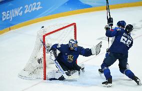 (BEIJING2022)CHINA-BEIJING-OLYMPIC WINTER GAMES-ICE HOCKEY-MAN'S PLAY-OFF SEMIFINAL-FIN VS SVK (CN)