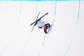 (BEIJING2022)CHINA-ZHANGJIAKOU-OLYMPIC WINTER GAMES-FREESTYLE SKIING-MEN'S FREESKI HALFPIPE-FINAL(CN)