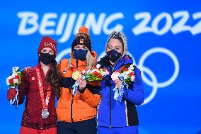 (BEIJING2022)CHINA-BEIJING-OLYMPIC WINTER GAMES-AWARDING CEREMONY-SPEED SKATING (CN)