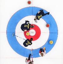 (BEIJING2022)CHINA-BEIJING-OLYMPIC WINTER GAMES-CURLING-WOMEN'S BRONZE MEDAL GAME-SWE VS SUI (CN)