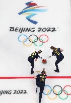 (BEIJING2022)CHINA-BEIJING-OLYMPIC WINTER GAMES-CURLING-WOMEN'S BRONZE MEDAL GAME-SWE VS SUI (CN)