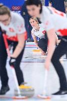 (BEIJING2022)CHINA-BEIJING-OLYMPIC WINTER GAMES-CURLING-WOMEN'S BRONZE MEDAL GAME-SWE VS SUI (CN)