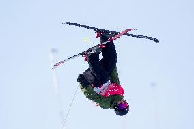 (XHTP)(BEIJING2022)CHINA-ZHANGJIAKOU-OLYMPIC WINTER GAMES-FREESTYLE SKIING-MEN'S FREESKI HALFPIPE-FINAL(CN)