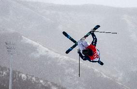 (BEIJING2022)CHINA-ZHANGJIAKOU-OLYMPIC WINTER GAMES-FREESTYLE SKIING-MEN'S FREESKI HALFPIPE-FINAL(CN)