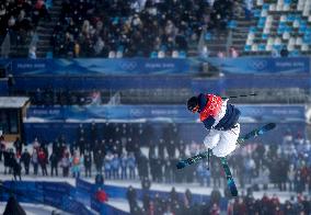 (BEIJING2022)CHINA-ZHANGJIAKOU-OLYMPIC WINTER GAMES-FREESTYLE SKIING-MEN'S FREESKI HALFPIPE-FINAL(CN)