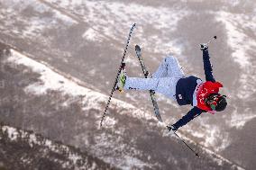 (XHTP)(BEIJING2022)CHINA-ZHANGJIAKOU-OLYMPIC WINTER GAMES-FREESTYLE SKIING-MEN'S FREESKI HALFPIPE-FINAL(CN)