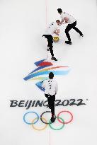 (BEIJING2022)CHINA-BEIJING-OLYMPIC WINTER GAMES-CURLING-MEN'S GOLD MEDAL GAME-GBR VS SWE (CN)