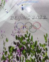 (XHTP)(BEIJING2022)CHINA-BEIJING-OLYMPIC WINTER GAMES-FIGURE SKATING-GALA