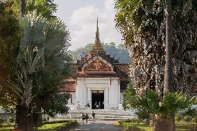 LAOS-LUANG PRABANG-CHINA-RAILWAY-TOURISM