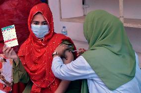 BANGLADESH-DHAKA-MASS-VACCINATION-CAMPAIGN