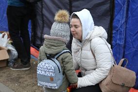 ROMANIA-SIRET-PEOPLE LEAVING UKRAINE