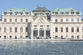 AUSTRIA-VIENNA-BELVEDERE-VIEWS