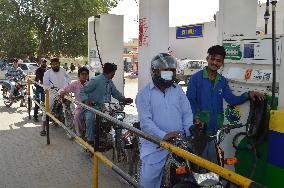 PAKISTAN-KARACHI-FUEL PRICES