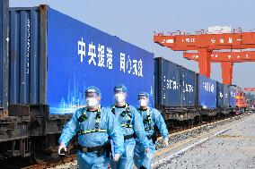 CHINA-GUANGDONG-SHENZHEN-FREIGHT TRAIN-SUPPLY-HONG KONG-COVID-19 (CN)