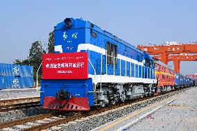 CHINA-GUANGDONG-SHENZHEN-FREIGHT TRAIN-SUPPLY-HONG KONG-COVID-19 (CN)