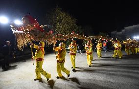CHINA-ANHUI-HUANGSHAN-LONGTAITOU DAY-CELEBRATION-STRAW-WOVEN DRAGON (CN)
