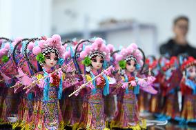 CHINA-GUIZHOU-HUISHUI-"TANG DOLL" WORKSHOP (CN)