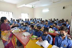 BANGLADESH-DHAKA-SCHOOL-REOPENING