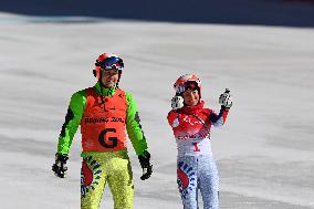 (SP)CHINA-BEIJING-WINTER PARALYMPICS-ALPINE SKIING-WOMEN'S DOWNHILL-VISION IMPAIRED (CN)