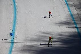 (SP)CHINA-BEIJING-WINTER PARALYMPICS-ALPINE SKIING-WOMEN'S DOWNHILL-VISION IMPAIRED (CN)