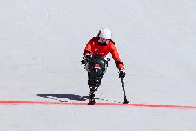 (SP)CHINA-BEIJING-WINTER PARALYMPICS-ALPINE SKIING-WOMEN'S DOWNHILL SITTING(CN)