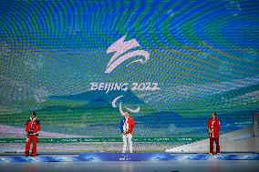 (SP)CHINA-BEIJING-BEIJING 2022 WINTER PARALYMPICS-ALPINE SKIING-MEN'S DOWNHILL-STANDING-AWARDING CEREMONY(CN)