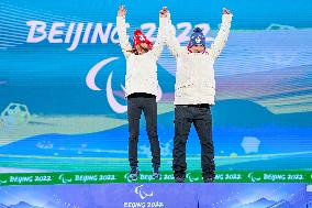 (SP)CHINA-BEIJING-BEIJING 2022 WINTER PARALYMPICS-ALPINE SKIING-WOMEN'S DOWNHILL-VISION IMPAIRED-AWARDING CEREMONY (CN)