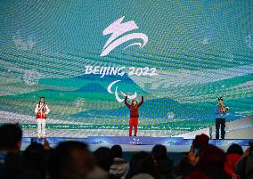 (SP)CHINA-BEIJING-BEIJING 2022 WINTER PARALYMPICS-ALPINE SKIING-WOMEN'S DOWNHILL-STANDING-AWARDING CEREMONY(CN)
