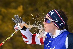 (SP)CHINA-ZHANGJIAKOU-WINTER PARALYMPICS-PARA CROSS-COUNTRY SKIING -WOMEN'S LONG DISTANCE SITTING(CN)