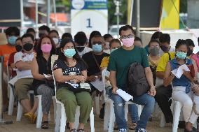 THAILAND-BANGKOK-COVID-19-VACCINATION