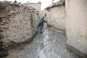 AFGHANISTAN-KABUL-HUMANITARIAN CASH AID