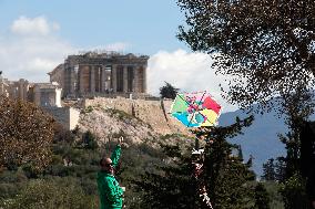 GREECE-ATHENS-CLEAN MONDAY-FLYING KITES