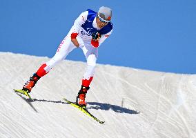 (SP)CHINA-ZHANGJIAKOU-WINTER PARALYMPICS-PARA BIATHLON-MEN'S MIDDLE DISTANCE STANDING(CN)