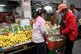 CHINA-HAINAN-HAIKOU-FRUIT MARKET (CN)