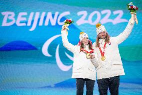 (SP)CHINA-BEIJING-WINTER PARALYMPICS-ALPINE SKIING-WOMEN'S SUPER COMBINED VISION IMPAIRED-AWARDING CEREMONY (CN)