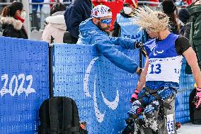 (SP)CHINA-ZHANGJIAKOU-WINTER PARALYMPICS-PARA CROSS-COUNTRY SKIING-WOMEN'S SPRINT SITTING FINAL (CN)